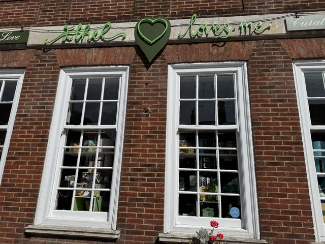 Ethel Loves Me, Tenterden