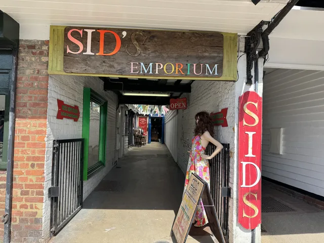 Sid'S Emporium, St Michaels