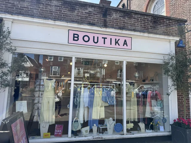Boutika, Tenterden